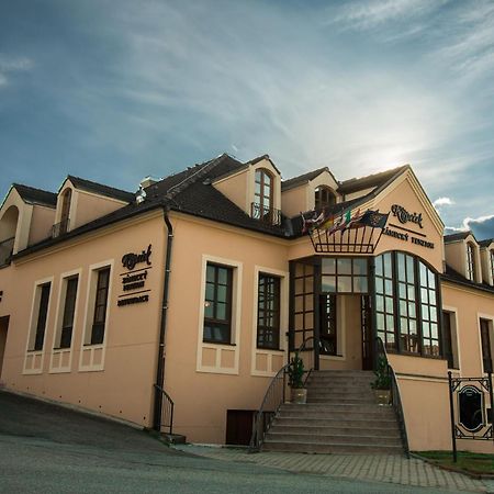 Hotel Zamecky Penzion Kopecek Rájec-Jestřebí Zewnętrze zdjęcie