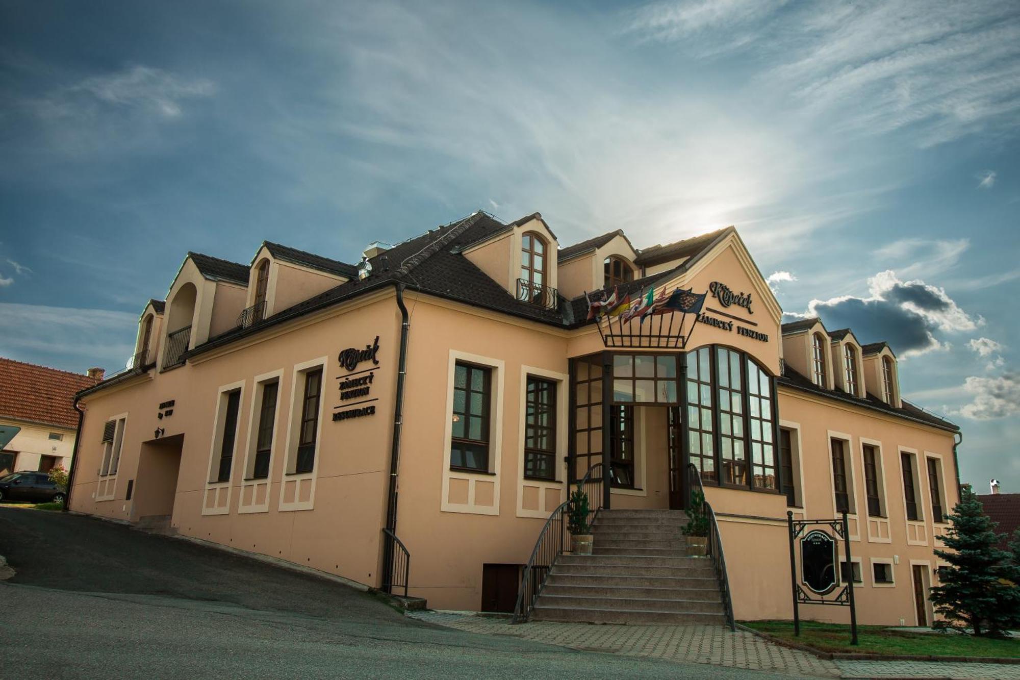 Hotel Zamecky Penzion Kopecek Rájec-Jestřebí Zewnętrze zdjęcie